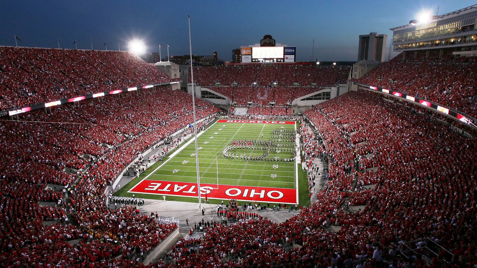 未来足球运动场馆将采用可再生能源实现碳中和目标，新型足球场