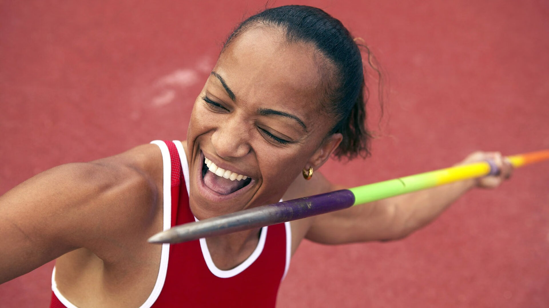爱游戏体育账号注册-王嘉男赛场表现获赞跳远世锦赛，王嘉男跳远夺冠